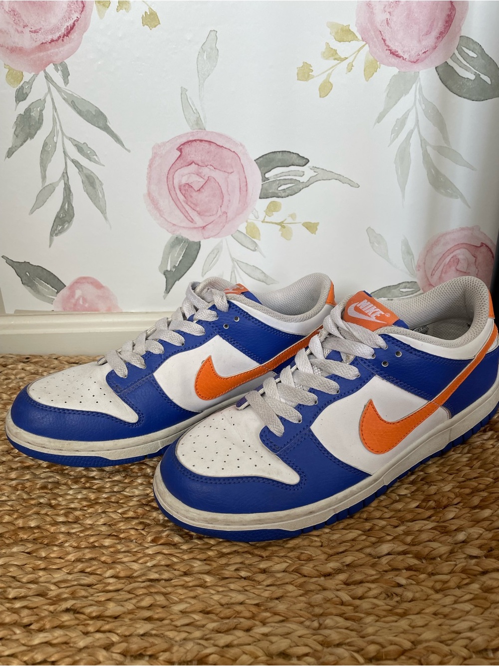Nike Dunk Low Knicks White Blue Orange Youth Sneakers Size 7Y Streetwear Skater - Picture 5 of 9